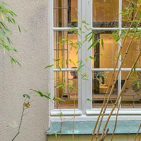 Studio Parisien, Le Louis Blanc Exterior photo