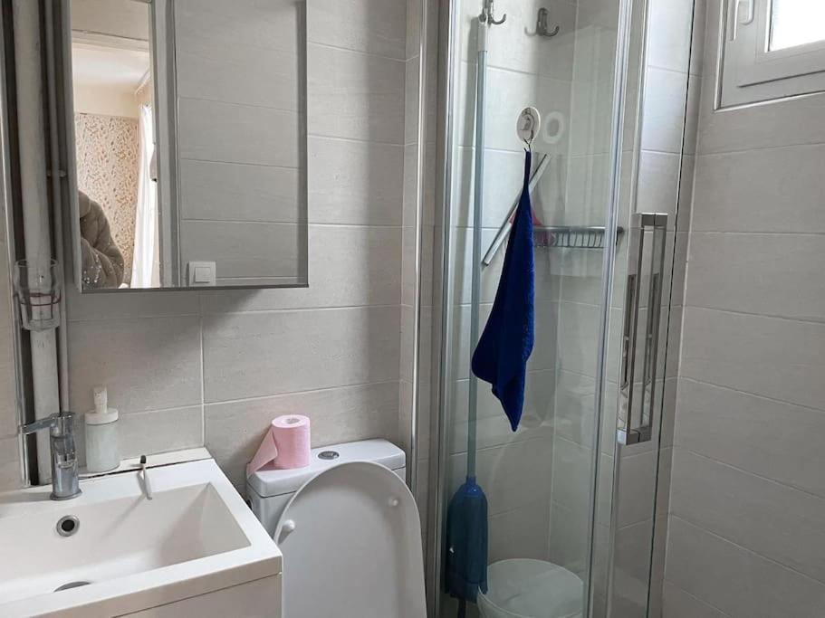 Parisien, Le Louis Blanc Apartment