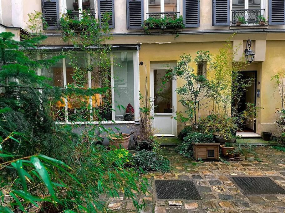 Parisien, Le Louis Blanc Apartment *
