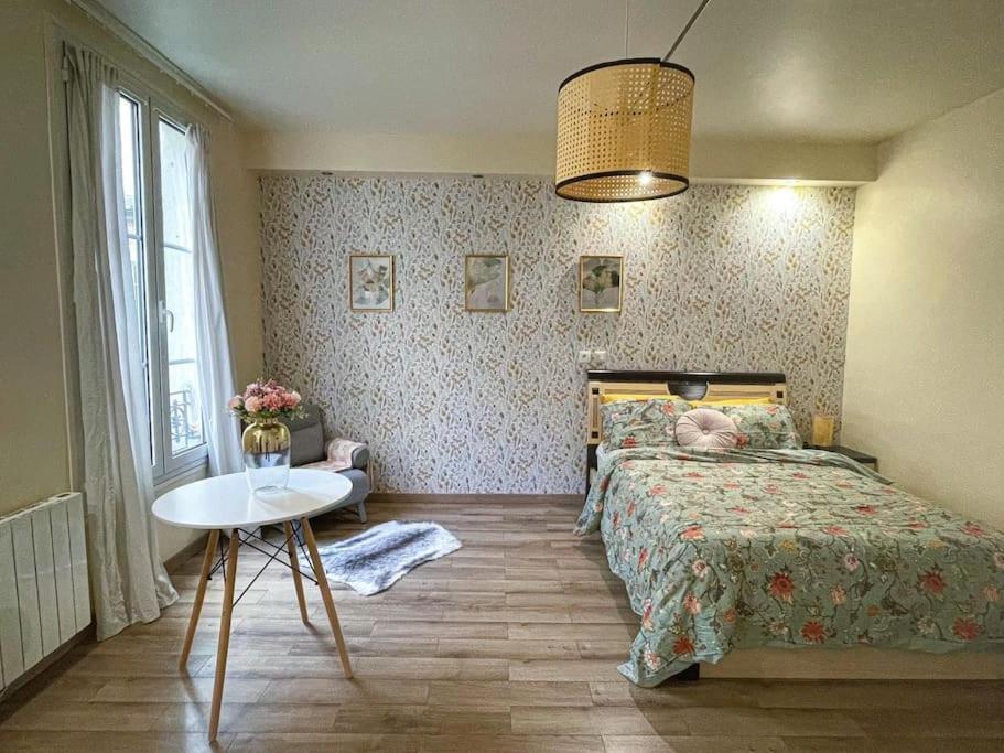 Parisien, Le Louis Blanc Apartment Paris